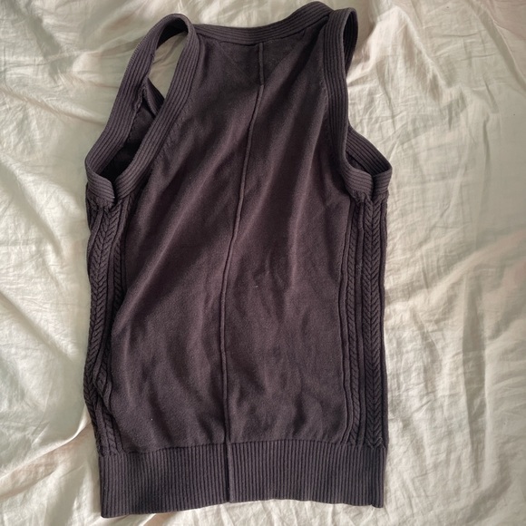 Tommy Hilfiger brown knit vest - Picture 3 of 3